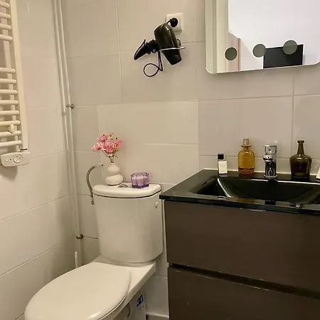 Cozy Studio For 2 In Central Marais Paris Exterior photo